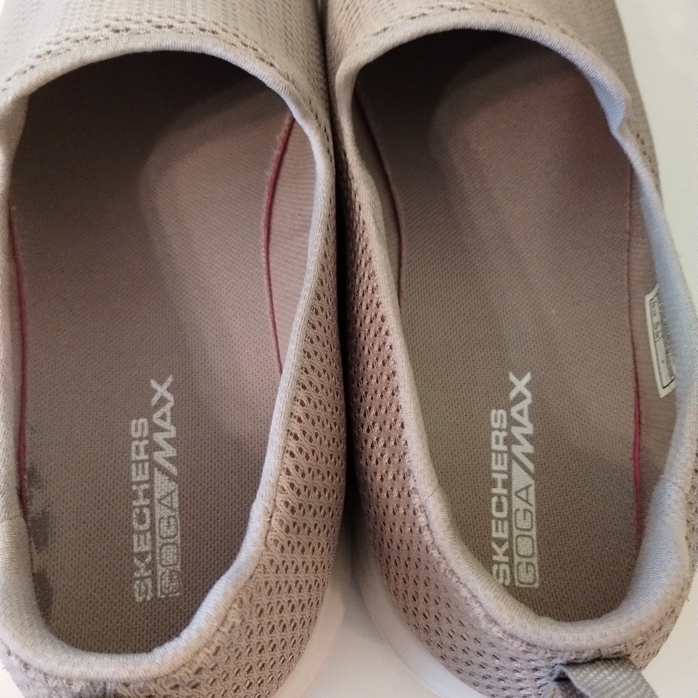 Skechers Women's Goga Max sneakers - Picture 11 of 11